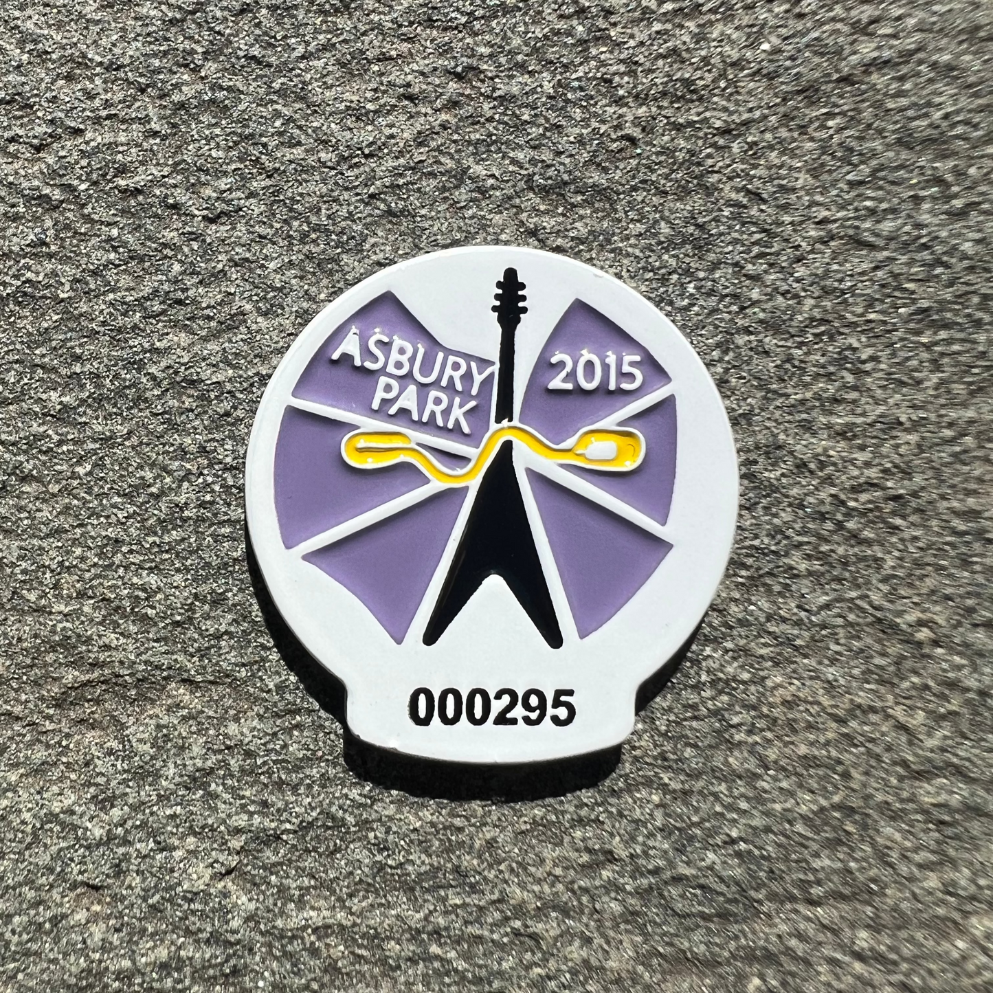 Beach Badge Ball Markers