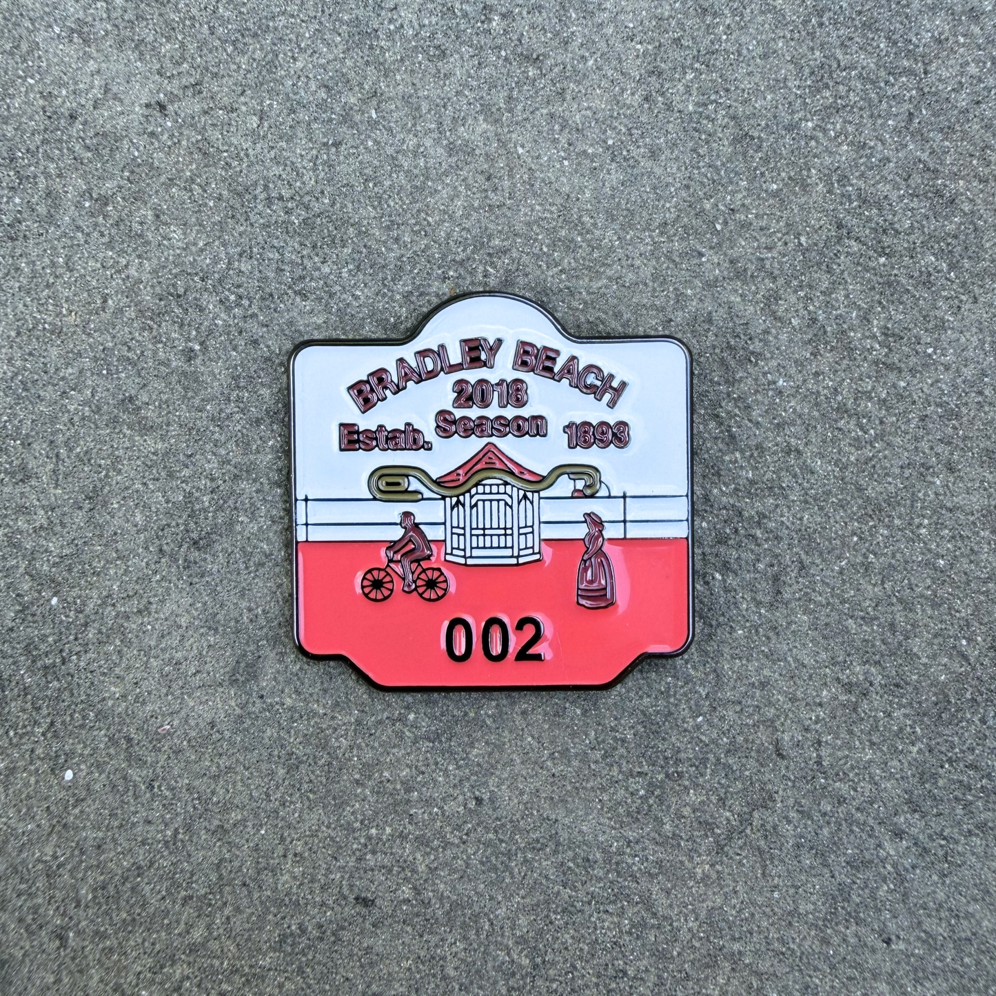 Beach Badge Ball Markers